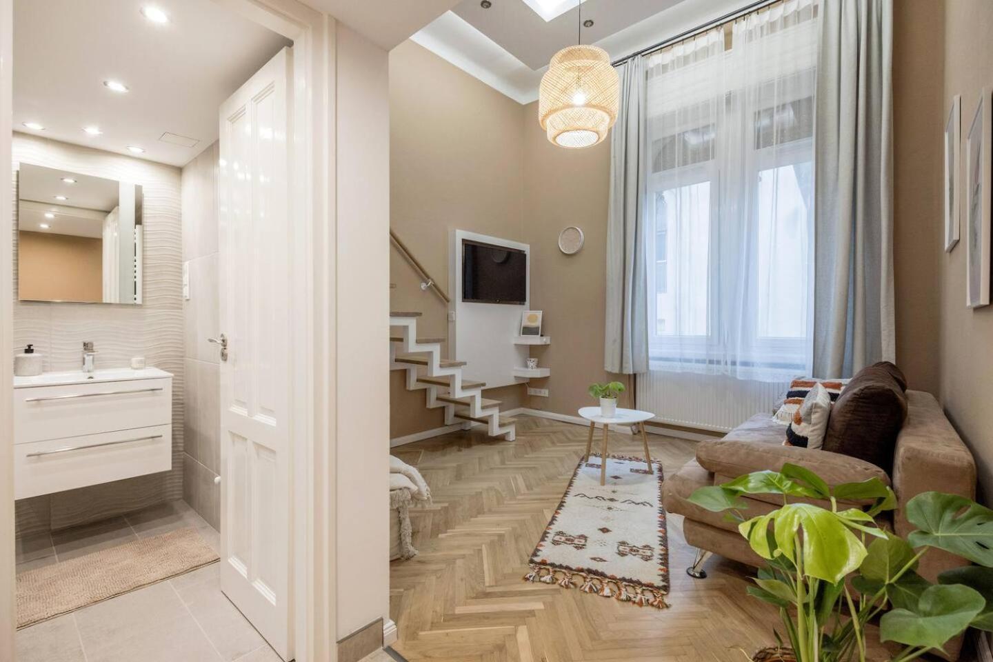L1 Apartments บูดาเปสต์ ภายนอก รูปภาพ